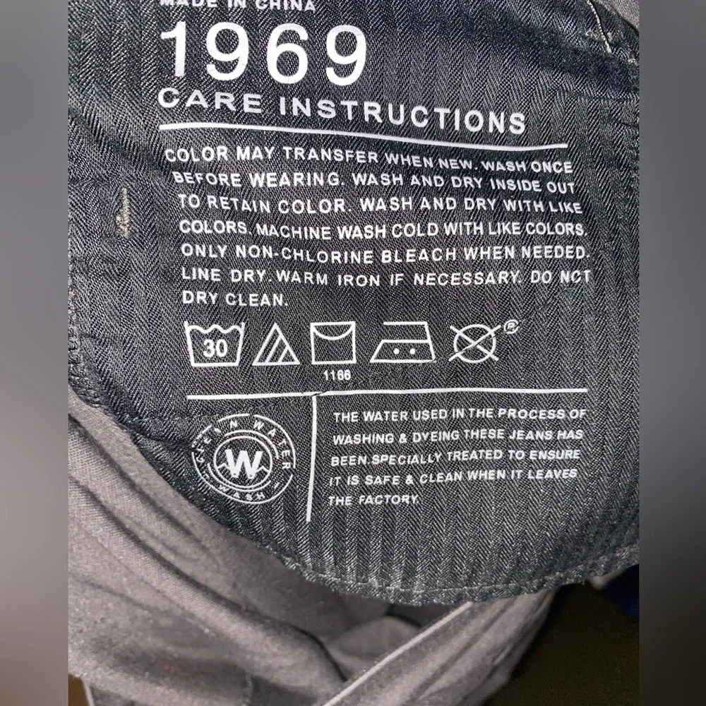 Used - Picture 7 of 8